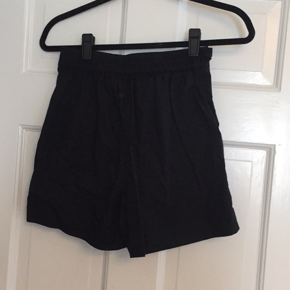 Like new jcrew black shorts - Picture 2 of 5